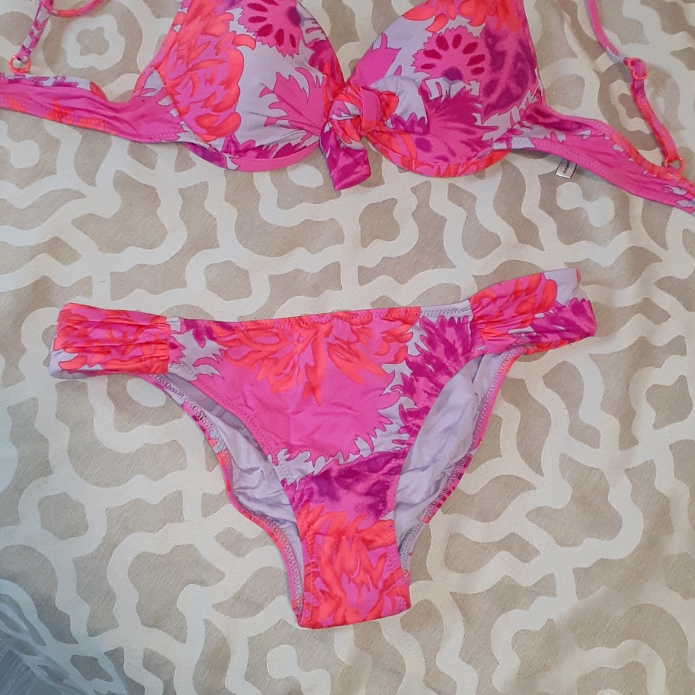 Bathing suit